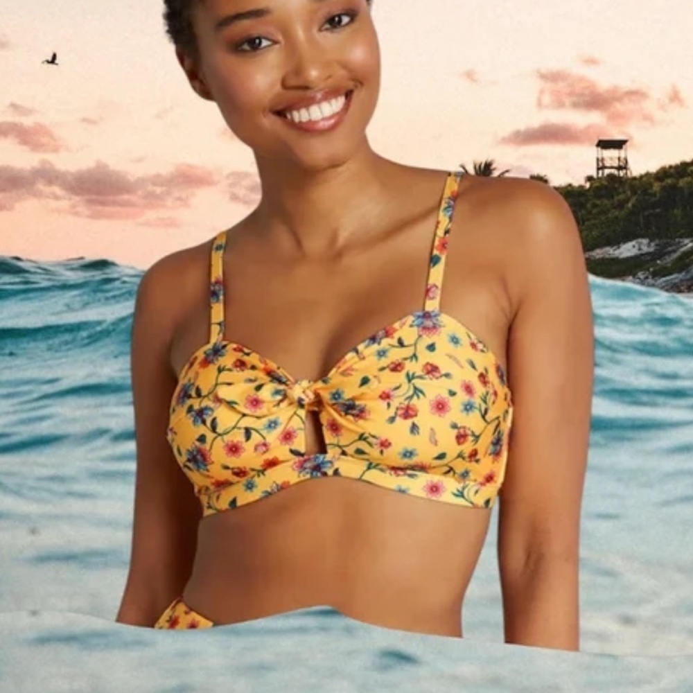 Modcloth Santa Barbara Saturdays Yellow Floral Tie Front Bikini Top NEW